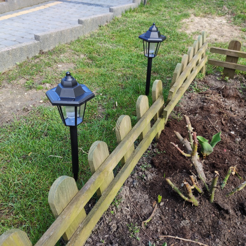 Lampa ogrodowa solarna LATARENKA LED Stojąca 42 cm Lampa ogrodowa solarna LATARENKA LED Stojąca 42 cm