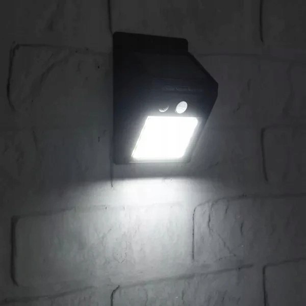 Lampa solarna z czujnikiem ruchu 20 LED ZESTAW 3szt Lampa solarna z czujnikiem ruchu 20 LED ZESTAW 3szt
