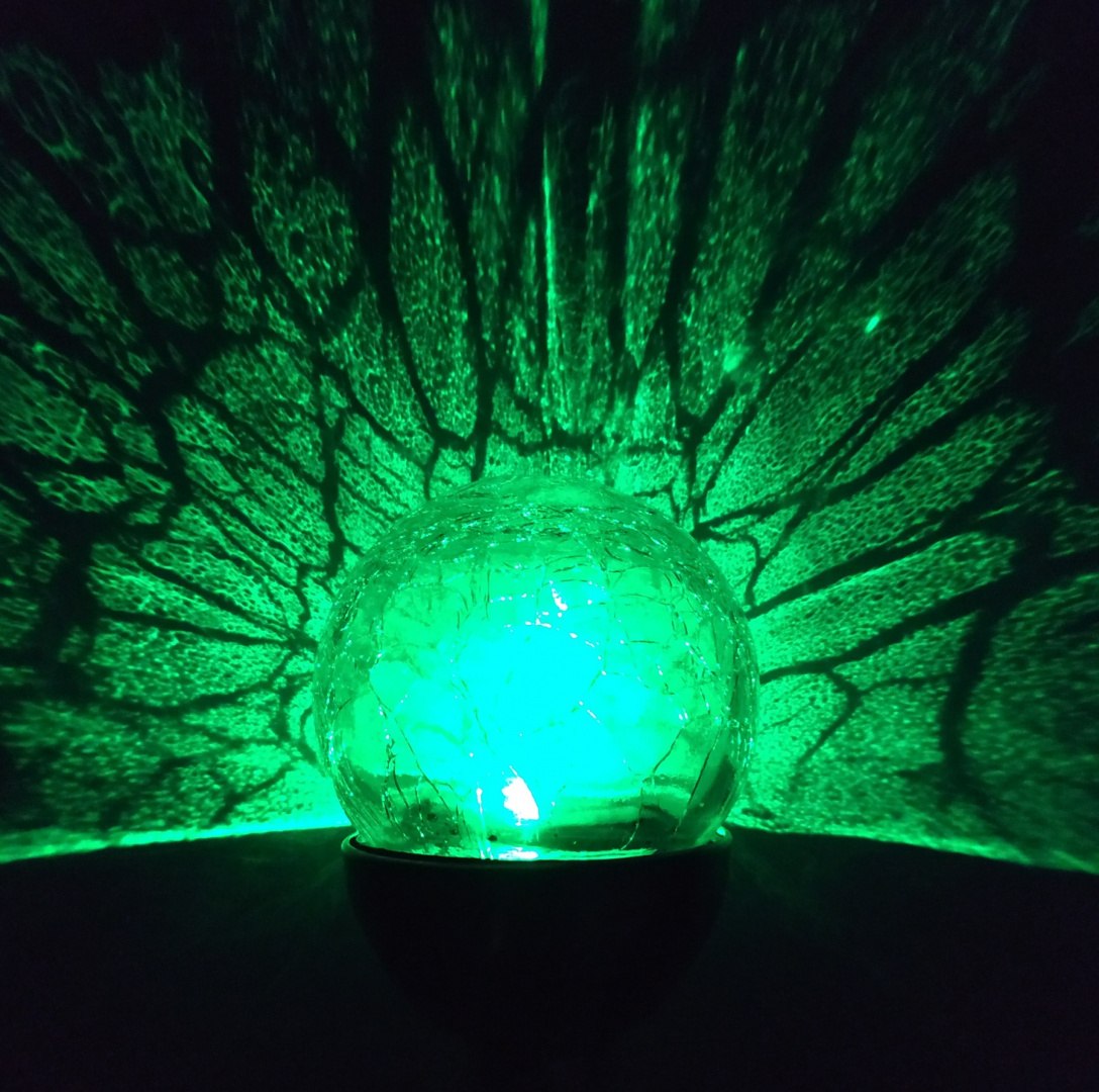 Lampa ogrodowa szklana kula 2w1 Biała i Kolorowa Lampa ogrodowa szklana kula 2w1 Biała i Kolorowa