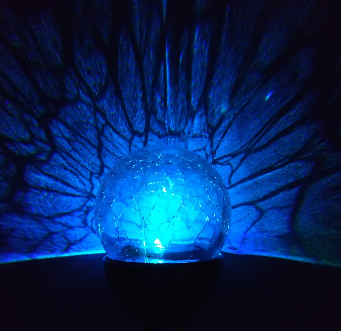 Lampa ogrodowa szklana kula 2w1 Biała i Kolorowa Lampa ogrodowa szklana kula 2w1 Biała i Kolorowa